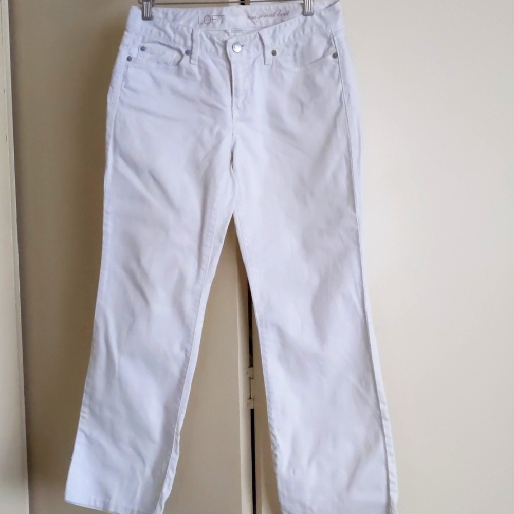 Beautiful LOFT boot cut jean